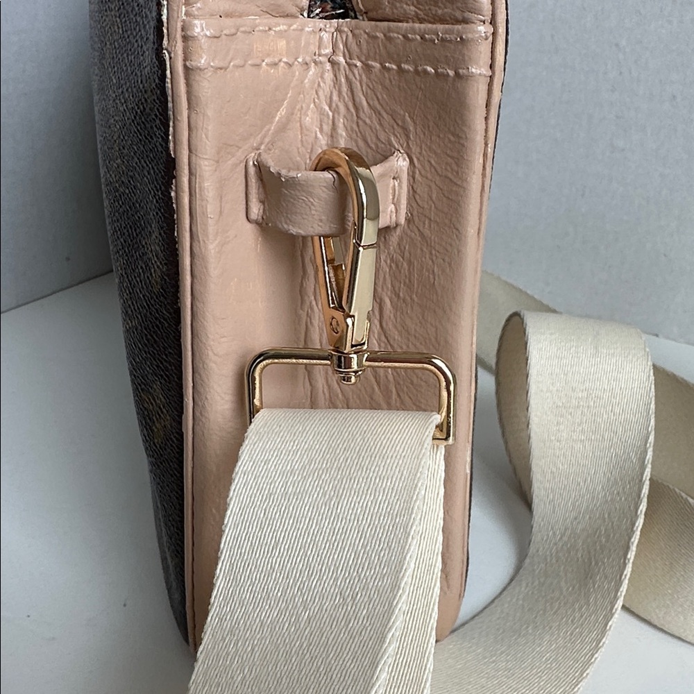 Customized 
Louis Vuitton Monogram Crossbody with missing strap 
12” x 9” x 3” - Picture 4 of 16